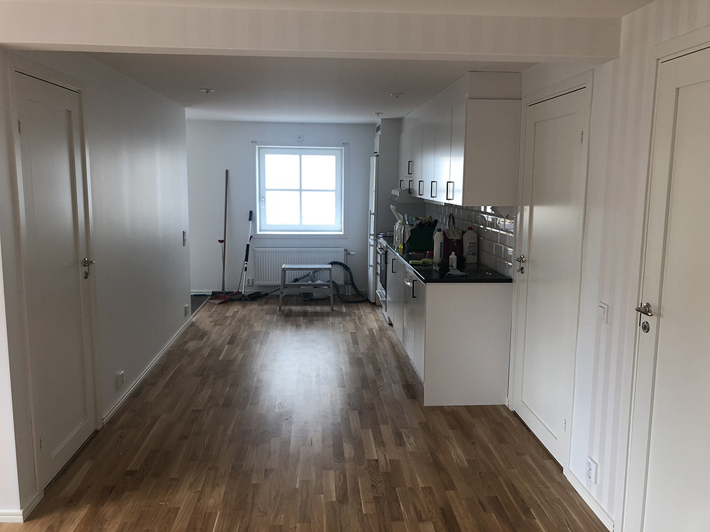 Kök sett från vardagsrummet